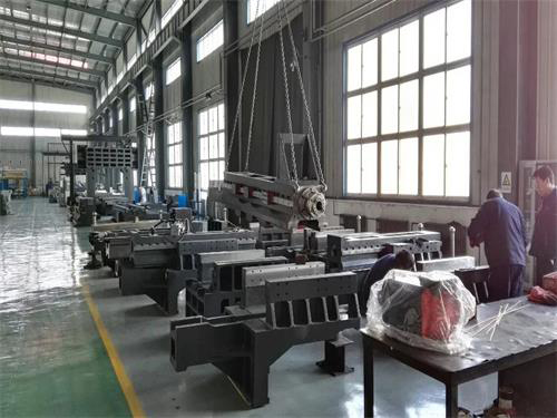 Power supply system of CNC lathe manufacturer